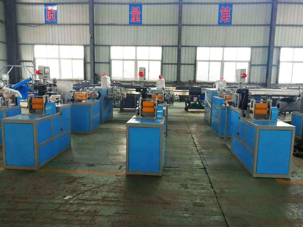 雙層微噴帶生產(chǎn)線(xiàn)